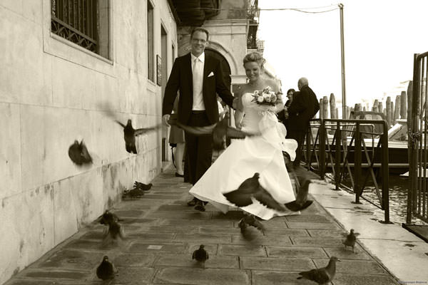 Nach der Heirat, ein Spaziergang durch Venedig.